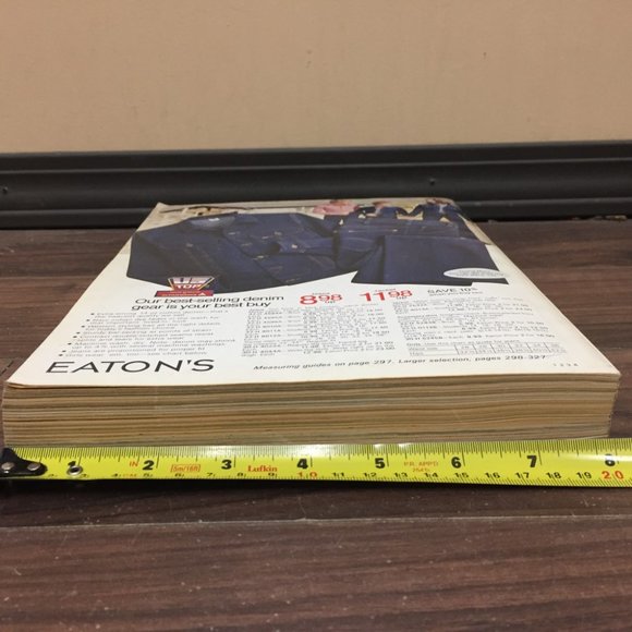 1975 Eaton's Fall and Winter Catalog - Picture 7 of 16